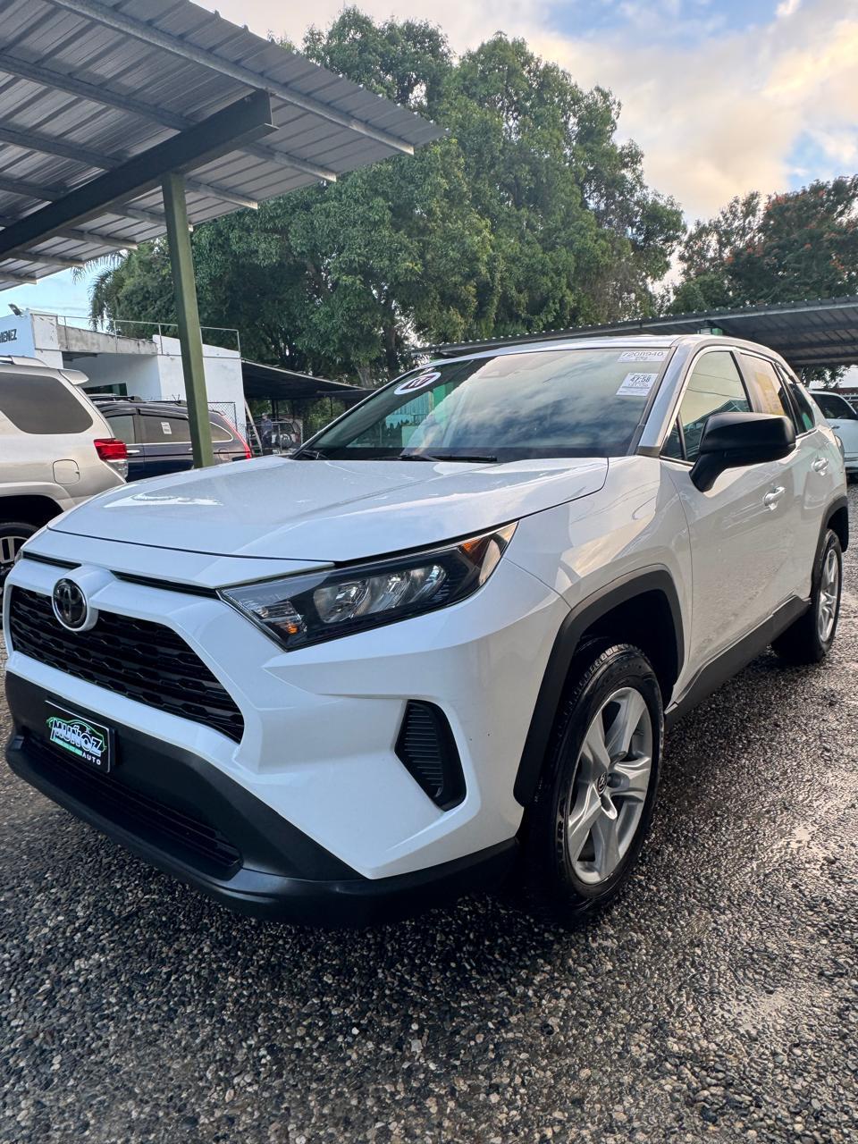 TOYOTA RAV4 LE 2022